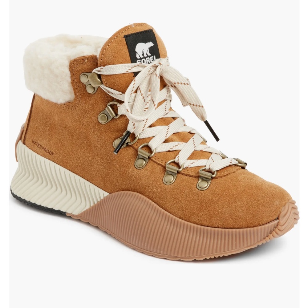 Sorel 
Out N' About III Conquest Waterproof Boot